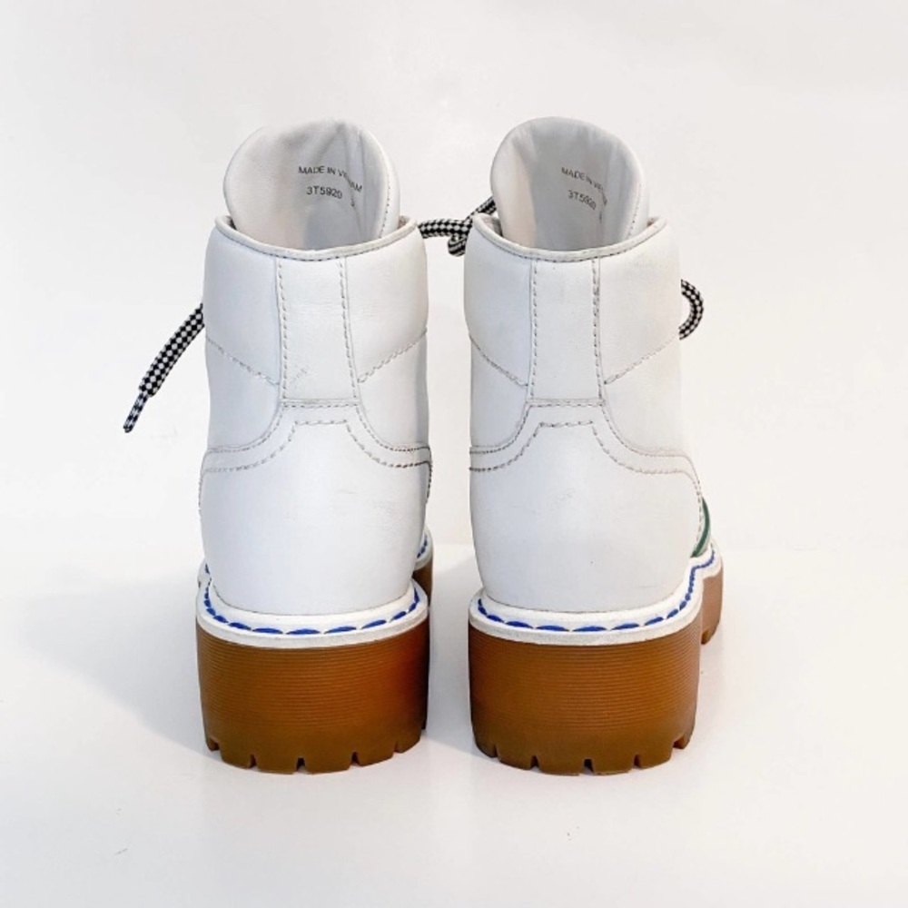 I’m looking for these!!